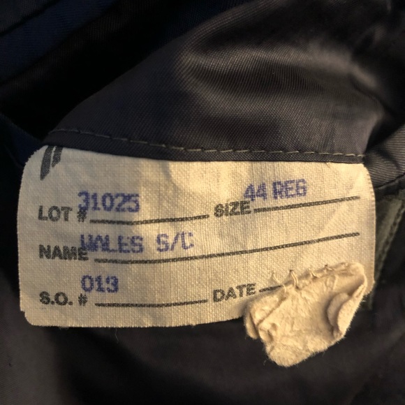 Joseph Abboud double breasted navy blazer - Picture 3 of 4